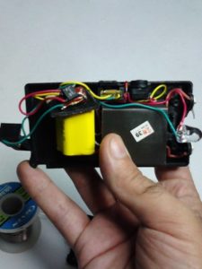 Desarmando un aturdidor o arma de electrochoques